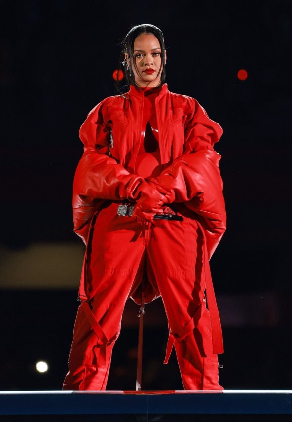 Rihanna nastup Super Bowl oduševila izgledom