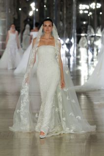 30 vjenčanica Elie Saab revija održana na Tjednu vjenčane mode u Barceloni