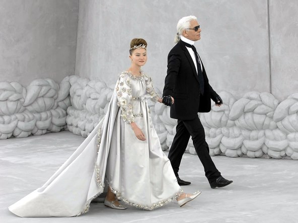 Vjenčanice Karl Lagerfeld za Chanel kroz desetljeća