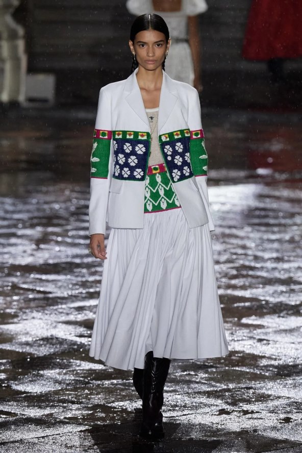 Dior Resort kolekcija 2024 u Meksiku inspiracija Frida Kahlo