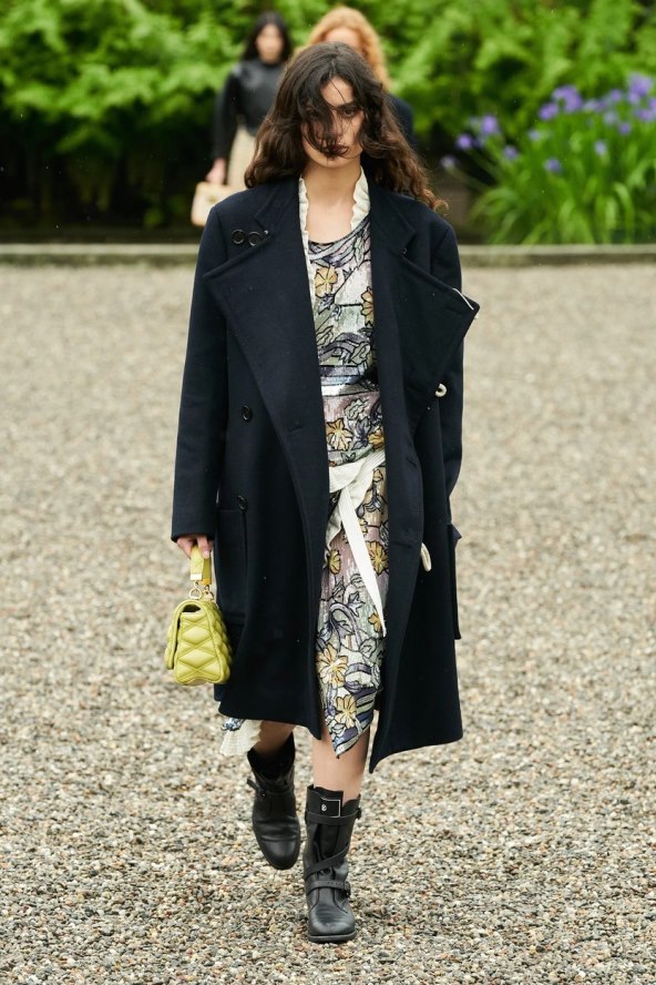 Louis Vuitton predstavio cruise 2024 kolekciju na jezeru Maggiore