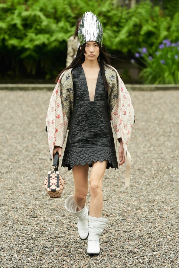Louis Vuitton predstavio cruise 2024 kolekciju na jezeru Maggiore