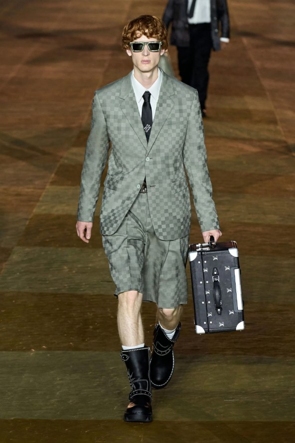 Pharrell Williams modni debi za Louis Vuitton održana revija u Parizu