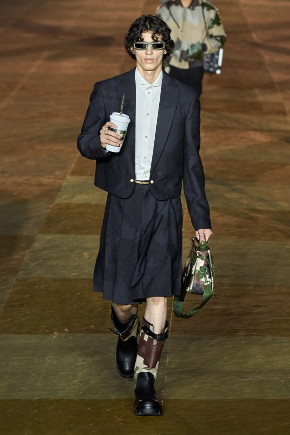 Pharrell Williams modni debi za Louis Vuitton održana revija u Parizu