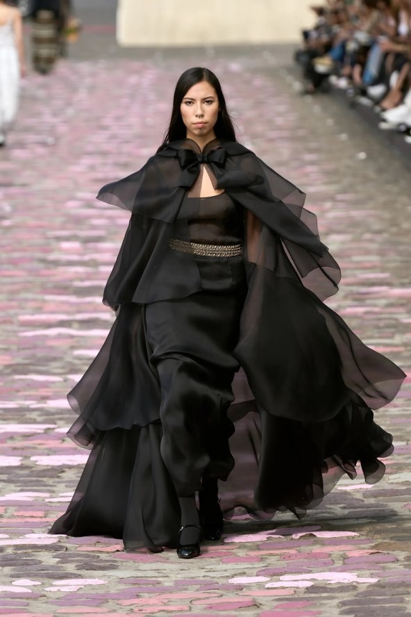 Chanel održao reviju uz obalu rijeke u sklopu Tjedna visoke mode za jesen 2023