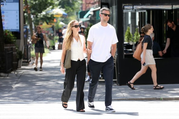 Jennifer Lawrence nosi trendi prsluk