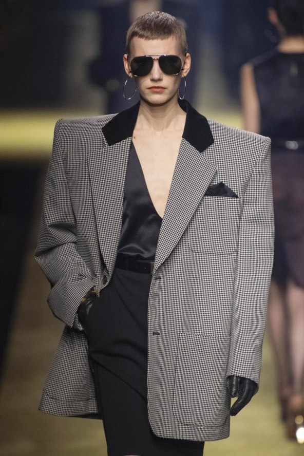 Modni trend jesen 2023 power dressing blejzeri i odijela