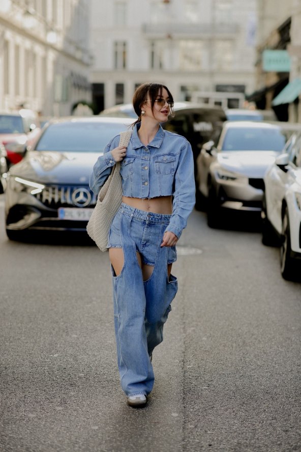 40 street style inspiracija kako nositi traper jesen 2023