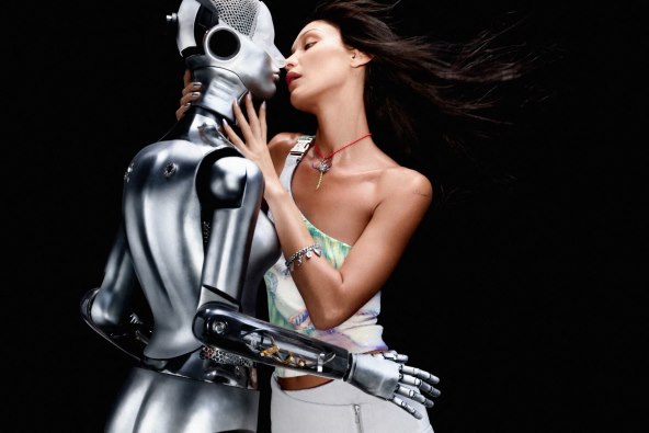Bella Hadid ćelavi AI robot kampanja Marc Jacobs jesen 2023