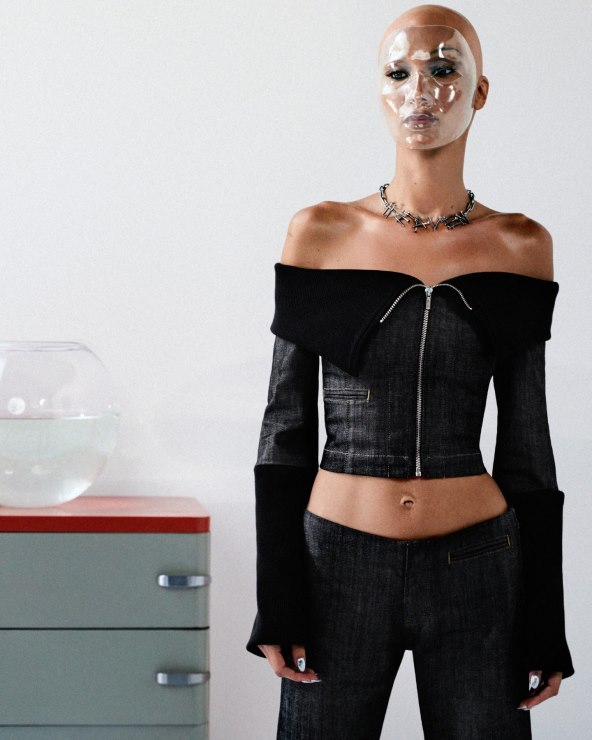 Bella Hadid ćelavi AI robot kampanja Marc Jacobs jesen 2023