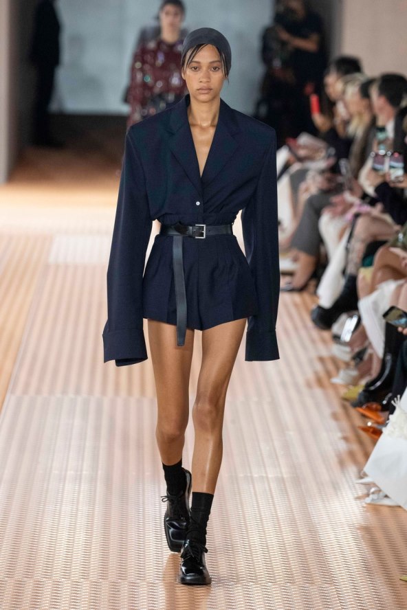 Prada modna revija proljeće 2024 tjedan mode Milano