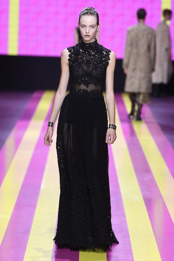 CHRISTIAN DIOR NA TJEDNU MODE U PARIZU: Maria Grazia Chiuri još glasnije ukazuje na vezu mode, umjetnosti i prava žena