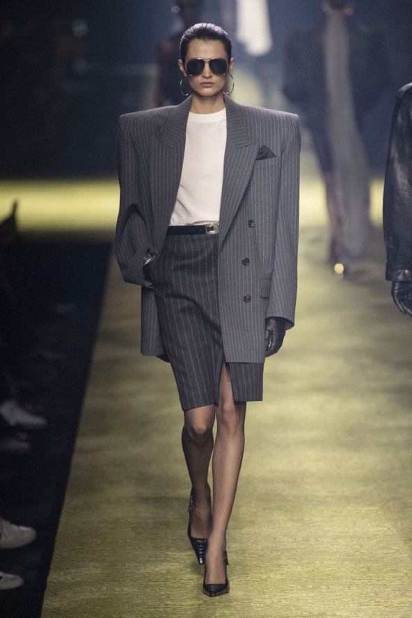 Modni trend jesen 2023 power dressing blejzeri i odijela