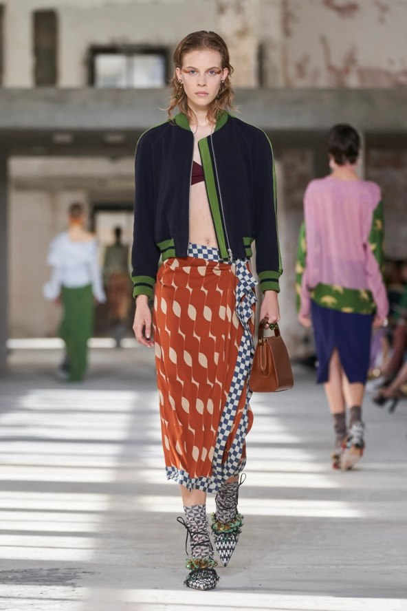 Dries Van Noten eklektična kolekcija moda proljeće 2024