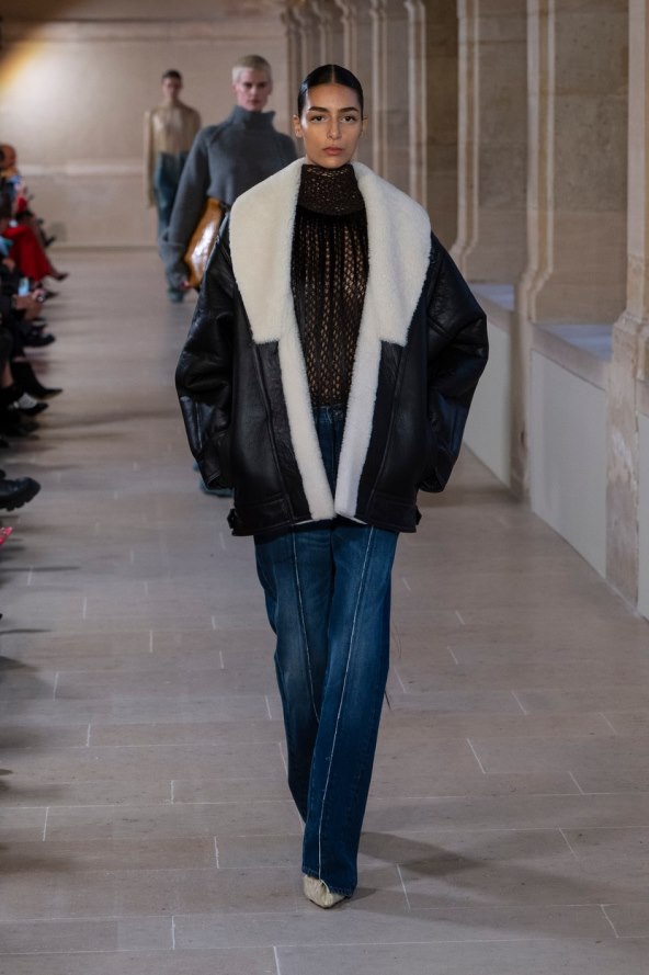 Trendi shearling zimske jakne Victoria Beckham kolekcija jesen 2023