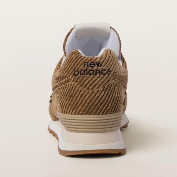 Trendi model tenisica New Balance x Miu Miu 574 jesen 2023