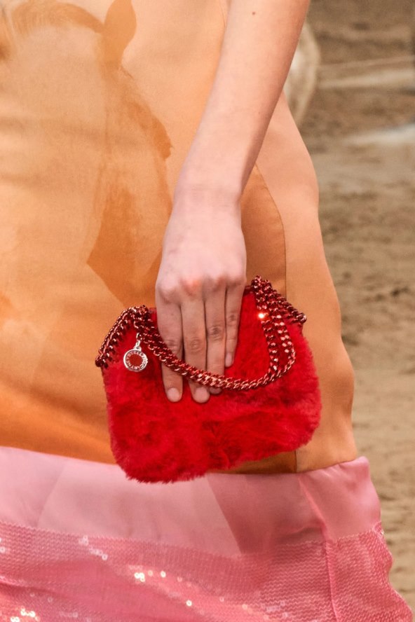 Stella McCartney modna revija i konji 