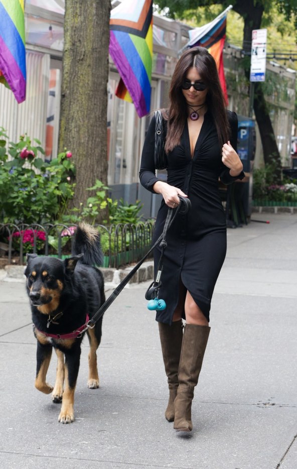 15 modnih kombinacija Emily Ratajkowski street style jesen 2023