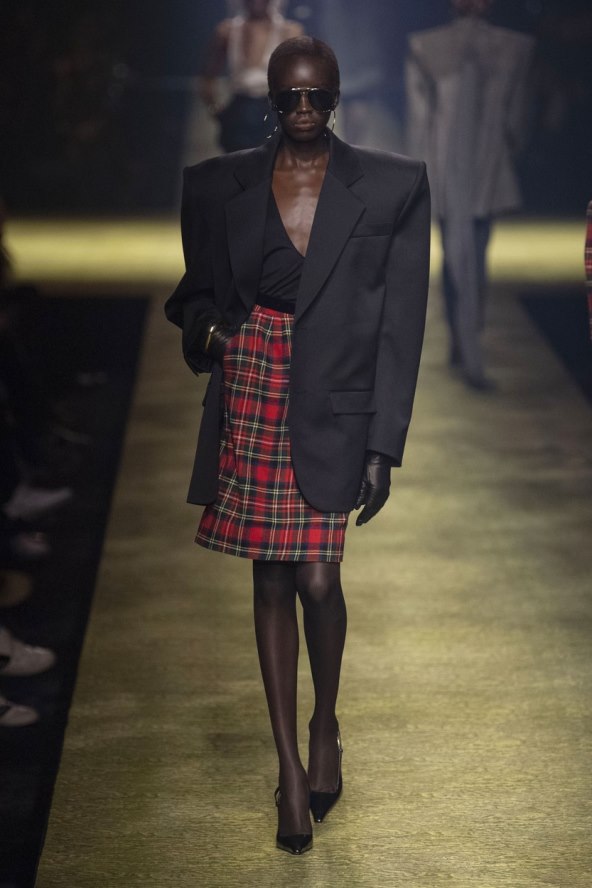 Pencil suknje u trendu za 2024