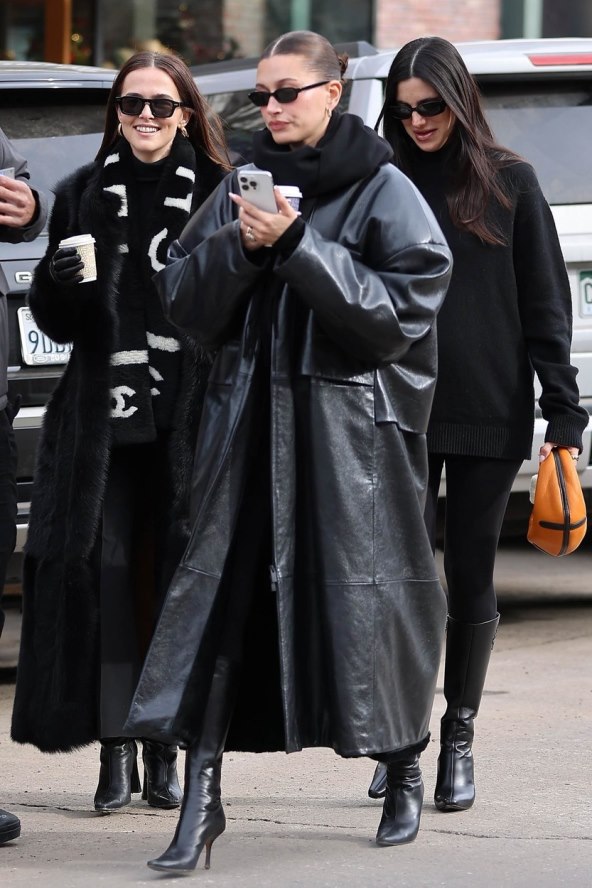 Kožni kaputi trend zima 2024