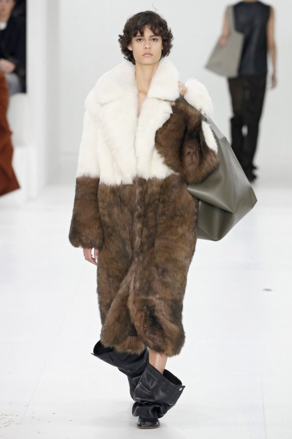 Loewe AW23