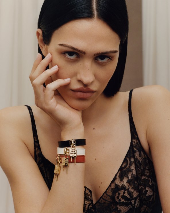 Givenchy elegantna blagdanska kolekcija 2023