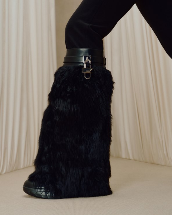 Givenchy elegantna blagdanska kolekcija 2023