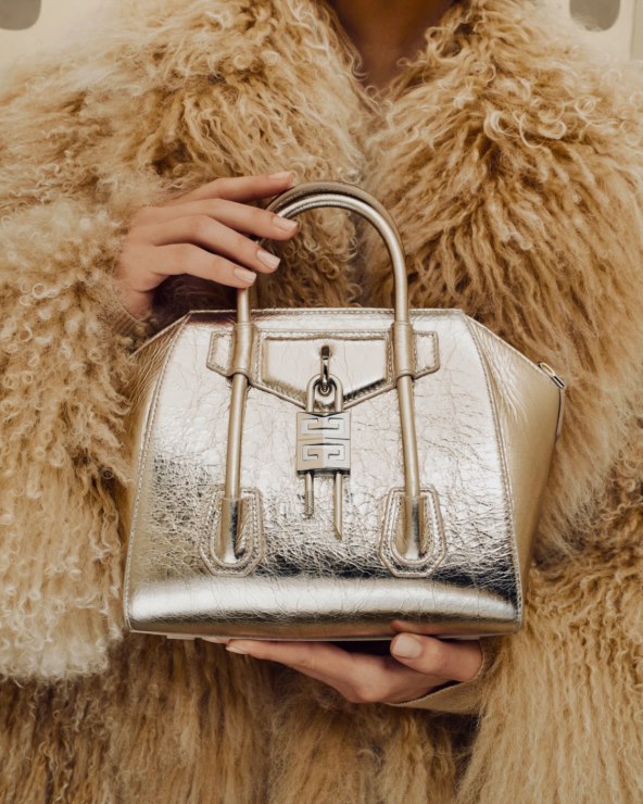 Givenchy elegantna blagdanska kolekcija 2023