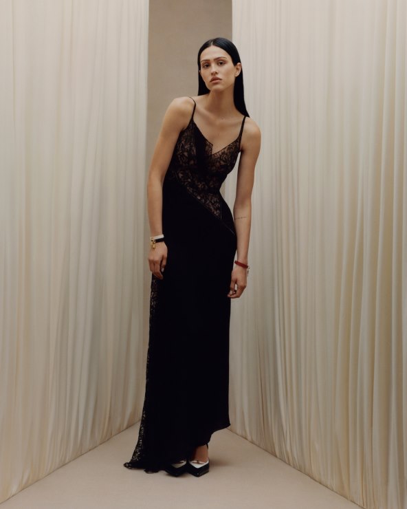 Givenchy elegantna blagdanska kolekcija 2023