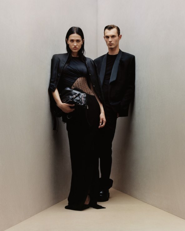 Givenchy elegantna blagdanska kolekcija 2023