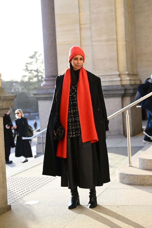 Kako nositi crvenu boju street style