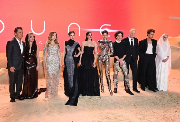 Zendaya na premijeri filma Dune 2 oduševila u Muglerovom odijelu
