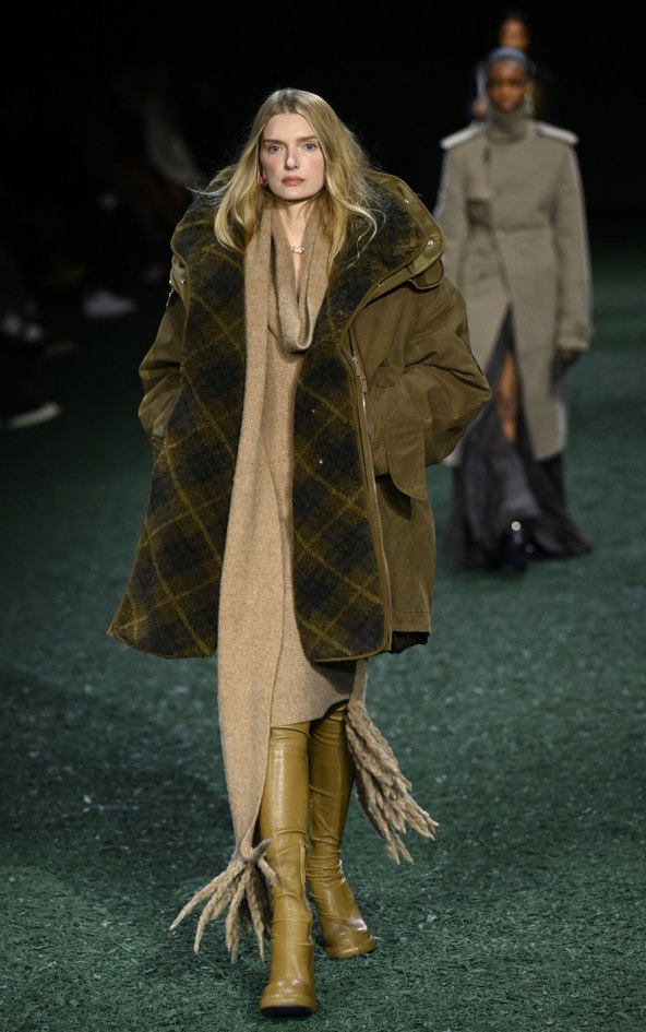 Burberry modna revija za jesen 2024 zatvorila Tjedan mode u Londonu