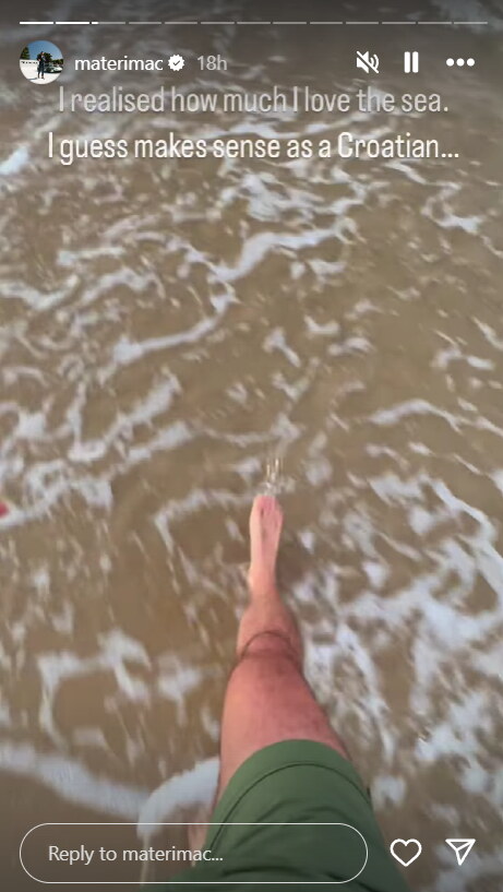 Mate Rimac šeta plažom