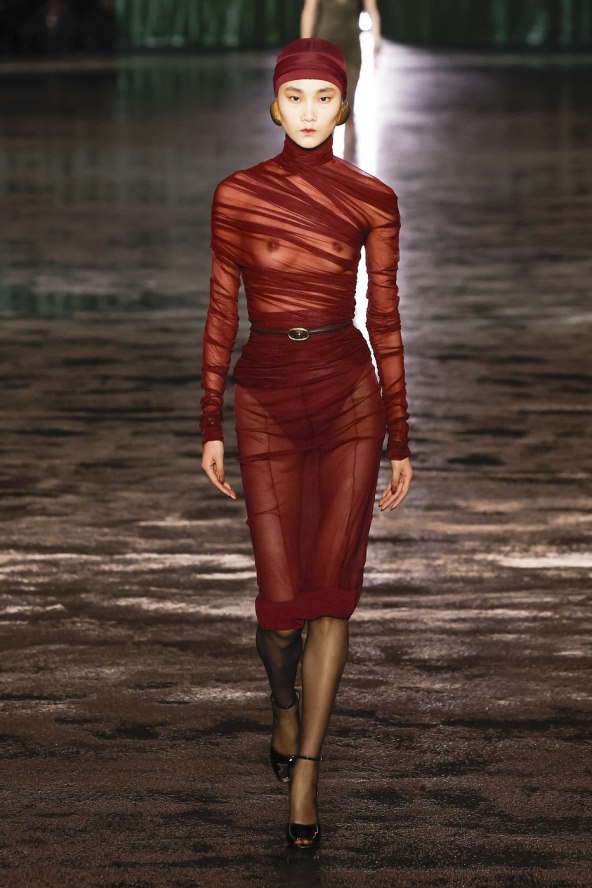 Saint Laurent u Parizu predstavio kolekciju za jesen zimu 2024