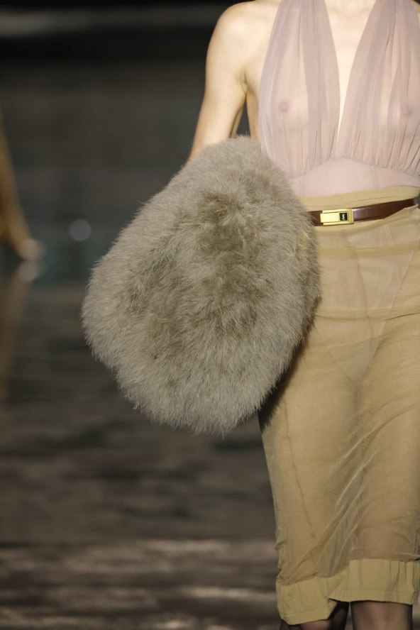 Saint Laurent u Parizu predstavio kolekciju za jesen zimu 2024