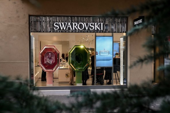 Swarovski nakit i Make Up For Ever noviteti za efektni look za proljeće 2024.