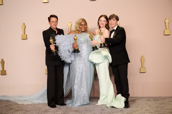 Muška moda u filmu Oppenheimer