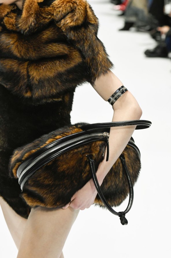 Predstavljamo 100 atraktivnih modela dizajnerskih torbica