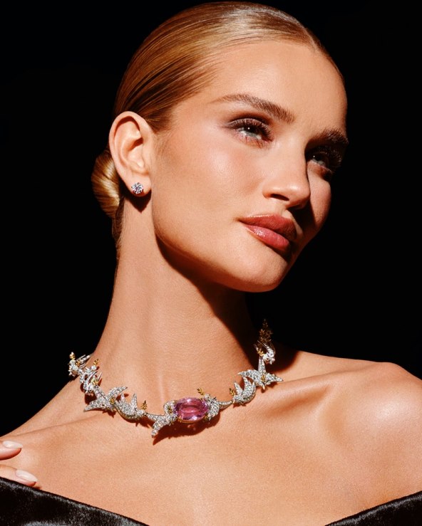 Tiffany & Co blagdanska kampanja 2023 zaštitno lice Rosie Huntington-Whiteley