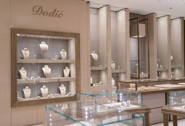 U City Center one East otvorena luksuzno uređena Zlatarna Dodić