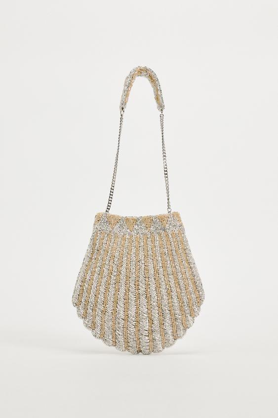 U trendu su torbice s perlicama