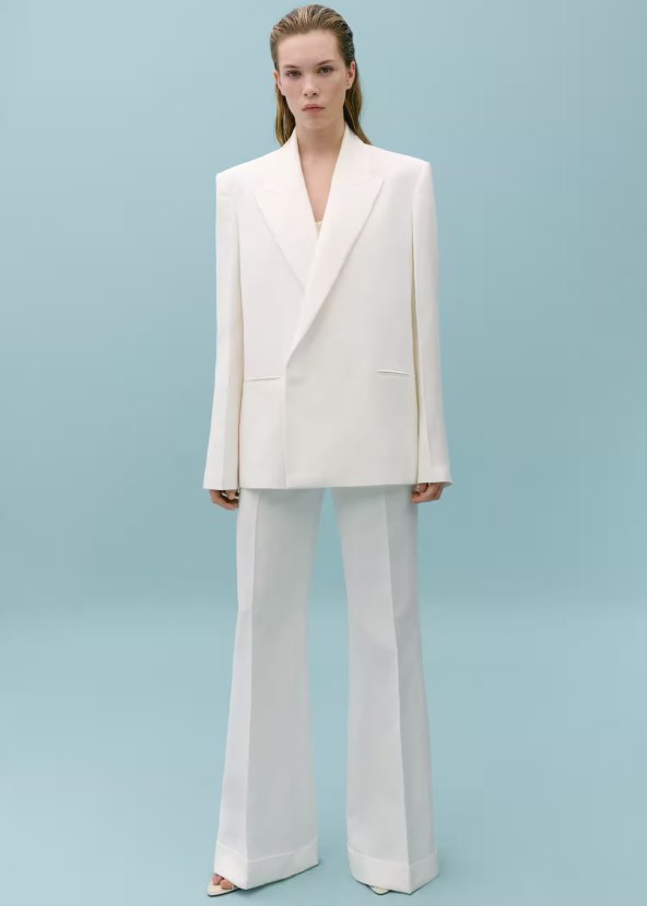 Stigla je Victoria Beckham x Mango kolekcija