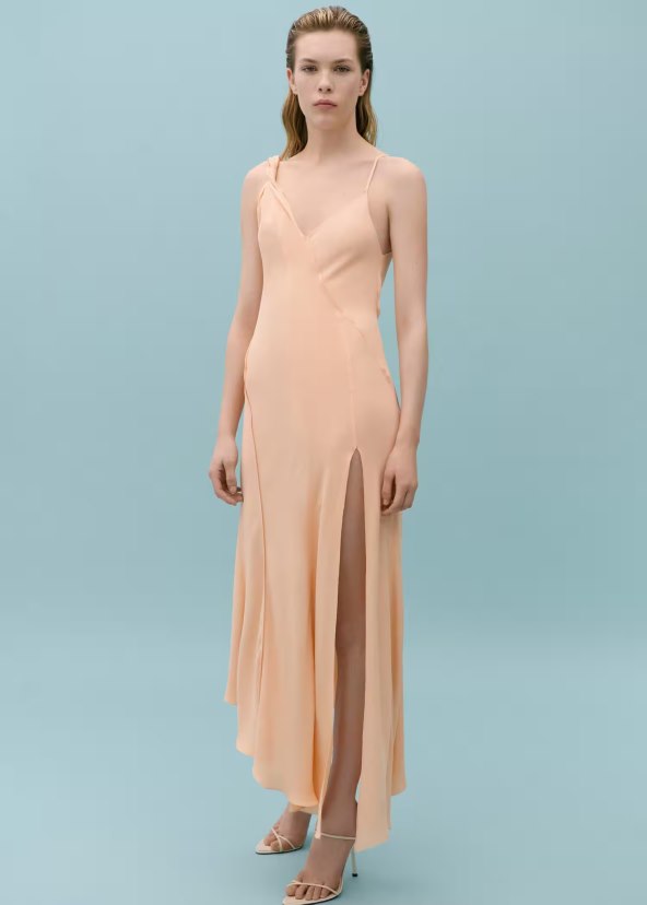 Stigla je Victoria Beckham x Mango kolekcija