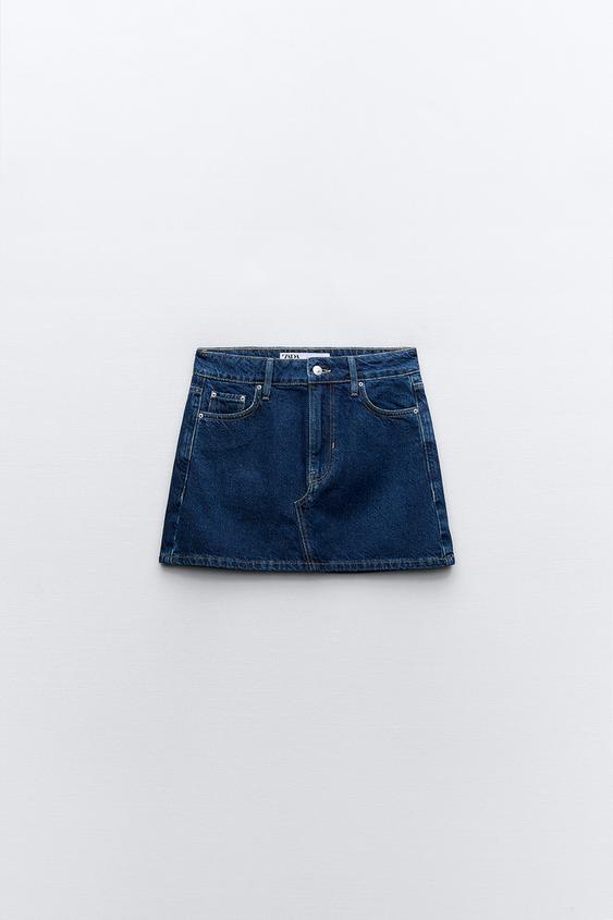 Kako nositi mini traper suknju u proljeće i ljeto 2024