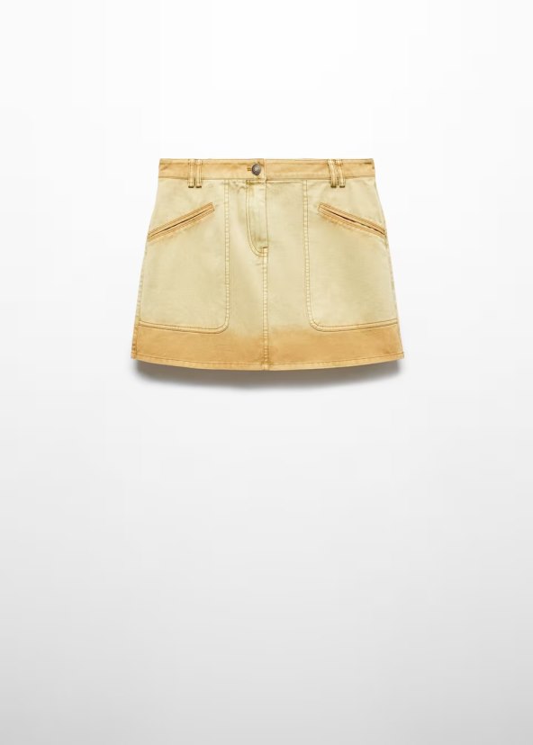 Kako nositi mini traper suknju u proljeće i ljeto 2024