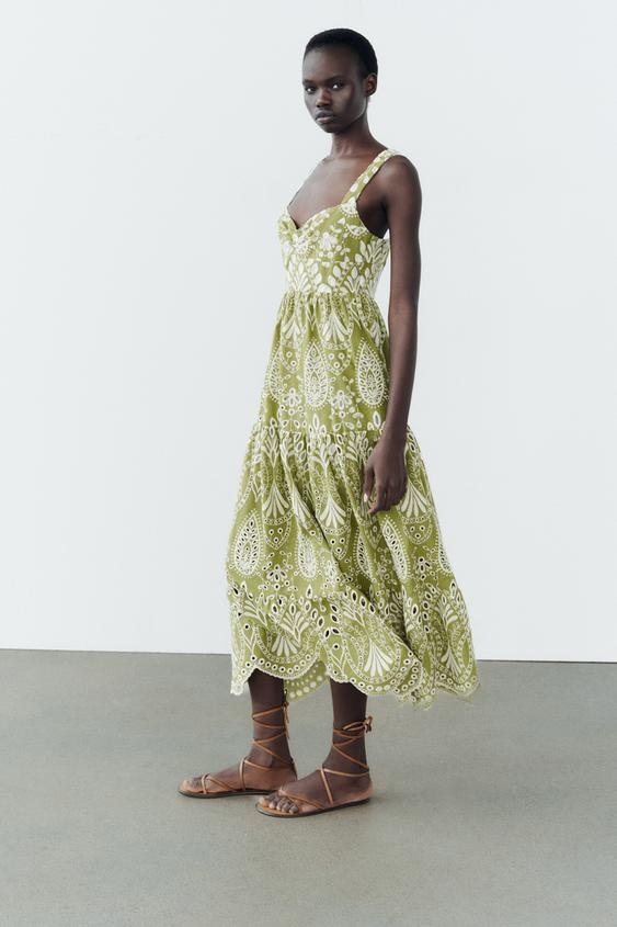 Trendi modni komadi iz Zare u zelenoj boji 