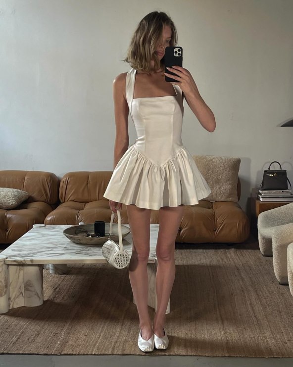 Kako nositi elegantne haljine poput modela Else Hosk