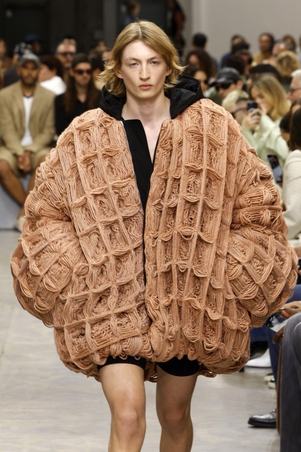 JW ANderson nova muška kolekcija za proljeće 2025