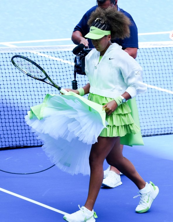 Tenisačica Naomi Osaka oduševila modom na terenima US Opena